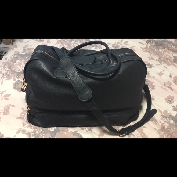 Weekender/Carry-On Bag - Picture 1 of 3